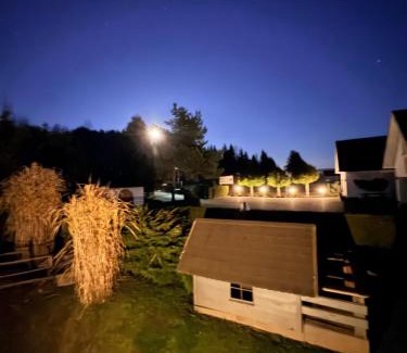 Uherce Mineralne House | Domki nad Stawem Uherce