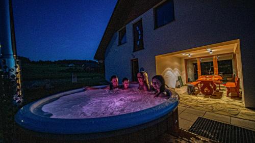 Ropa Ski Chalet | Domki Pod Chełmem