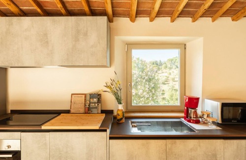 Suvereto Apartment | Domus Eleiva Relais, late 19th century estate with infinity pool and tennis court