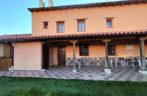 Villalcazar de Sirga House | Don Camino Low Cost