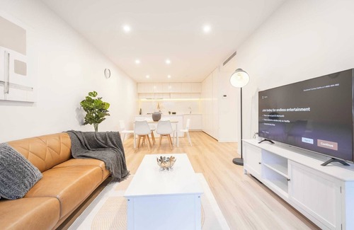 Doncaster Apartment | Doncaster Lux 3b2b apt Balcony+Parking