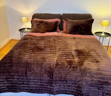 Wolfhagen Apartment | Doppelhaushälfte - gemütlich wohnen im Fachwerkhaus - 5 Schlafzimmer, 2 Bäder