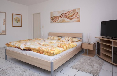 Niedermennig Bed & Breakfast | Doppelzimmer Du/wc und Terrasse - Haus Elfriede