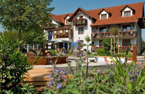 Bad Blumau Apartment | Doppelzimmer Komfort Plus bis 2 Nächte - Hotel Garni Thermenoase