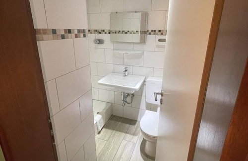 Ottenhausen Apartment | Doppelzimmer mit Balkon - Gästehaus Rössle 3