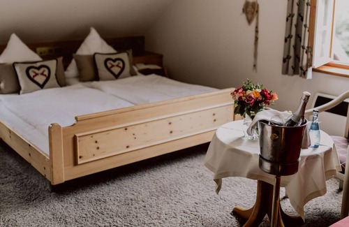 Neuenbuerg Apartment | Doppelzimmer mit Dusche/wc