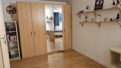 Oberwil House | Doppelzimmer mit separatem Dusche und WC
