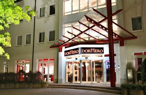 Dresden House | DORMERO room, shower, toilet - DORMERO Hotel Dresden Airport