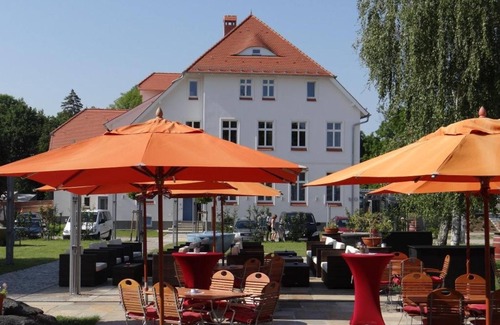Liepen House | Double Gutshaus1 - Hotel & Restaurant Am Peenetal