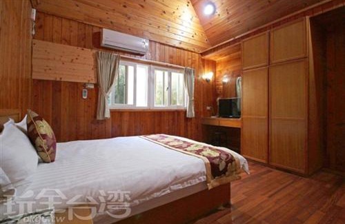 Zhushan House | Double Lake B&B