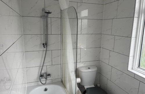 Preston House | Double room in Wembley