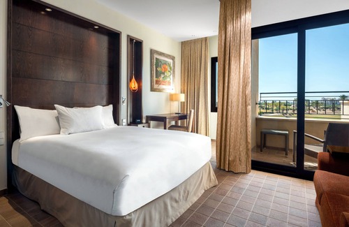 Roldan Resort | DoubleTree by Hilton La Torre Golf & Spa Resort