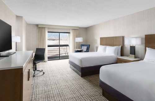 Southwest Colorado Springs Hotel | DoubleTree by Hilton Colorado Springs