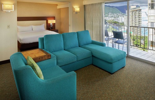 Waikiki Hotel | DoubleTree by Hilton Hotel Alana - Waikiki Beach