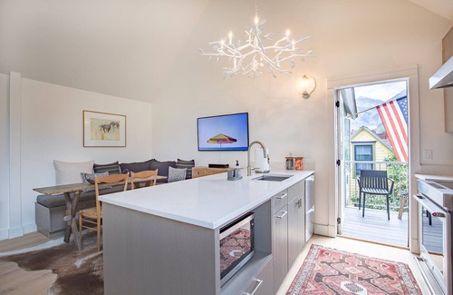 Telluride Condo | Downtown Dahl Haus: 2 bed/2 bath