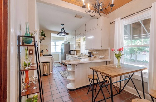 Lakeland House | Downtown Lakeland - Be our Guest at Casa Serenada! - Pet friendly