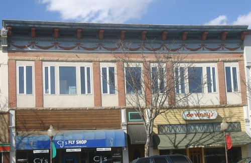 Montrose House | Downtown Montrose, Colorado