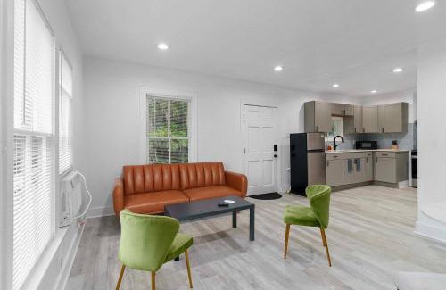 Lake Eola Heights House | Downtown Orlando 1br Peaceful Convenient