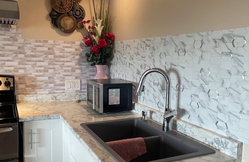 Powell River House | Downtown Private Villa within Four Seasons