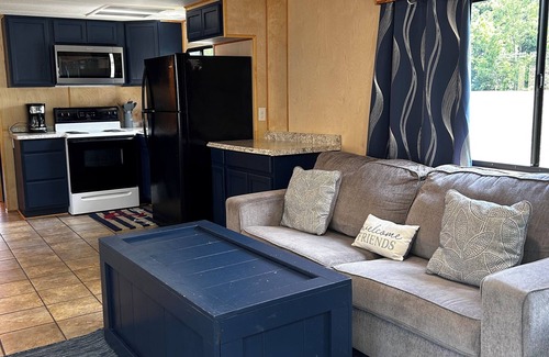 Byrdstown Boat Rental | Dream Cruzin, a 4 bedroom on Dale Hollow Lake