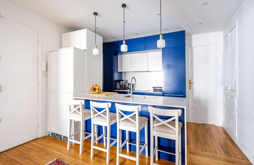 Porte de Saint-Cloud Apartment | Dreaming in the Daytime, by Veeve