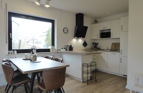 Winterberg Apartment | Dreamloung Winterberg Ferienwohnung Balkon Wlan 5 Personen