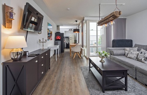 Ubigau Apartment | Dresden Residential Oasis by the Elbe river