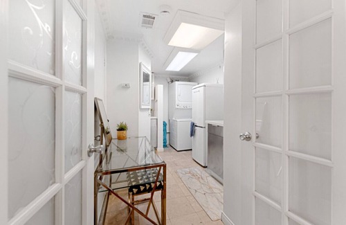 Summerland Apartment | Driftwood Club - The Hidden Hideaway!