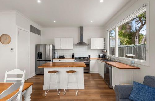 Portarlington House | Driftwood on Smythe