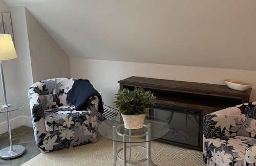 Regional District of Nanaimo Apartment | Driftwood Studio Loft#Oceanfront Park Area#Quiet!