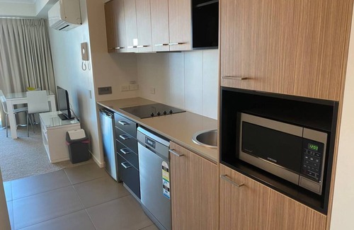 Mackay Apartment | Dual Key Apartment with Wifi Pool and Parking