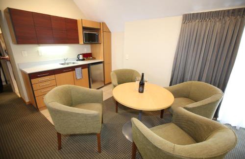 North Dunedin Hotel | Dunedin Leisure Lodge - Distinction