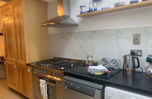 Dunmore East House | Dunmore East Holiday Home for 12 people