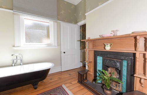 Clyde Hotel | Dunstan House