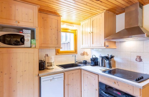 Loudervielle Ski Chalet | Duplex Chalet for 6 in Peaceful Peyragudes with Terrace and Barbecue
