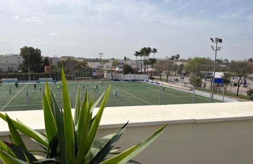 Dos Hermanas Apartment | Duplex con terraza privada y parking a 15 minutos de Sevilla