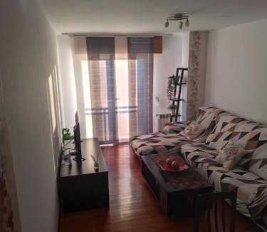 Naron Apartment | Duplex en Narón. 4 hab. 3 baños