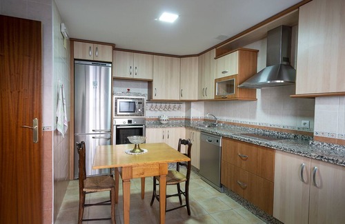 Montesol House | Duration Nights. 10% Discount Tourist Apartment Montesol