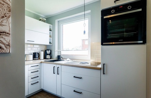 Hornum Apartment | Durchdachtes Ein Zimmer Appartement mit Balkon in Strandnaher Lage