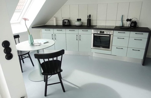 Oberbilk Apartment | DUS-Loft Summary: Enj