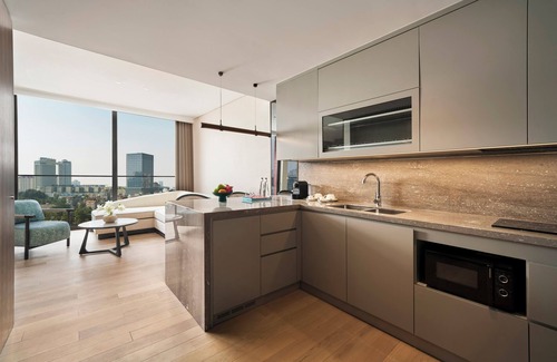 Nhat Tan Hotel | Dusit Le Palais Tu Hoa Hanoi