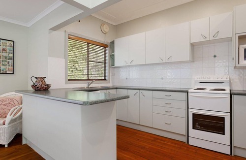 Nelson Bay House | Dutchies Haven, 11 Christmas Bush Ave - Pet friendly, large enclosed yard, air con and Wi-Fi