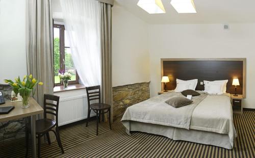 Kombornia Hotel | Dwór Kombornia - Folwark