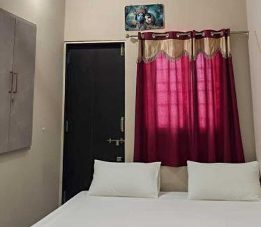 Dwarka House | DWARKA HOME STAY AC family only