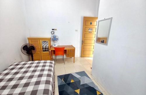 Pekanbaru House | DYAZA LV Pekanbaru Near Sultan Syarif Kasim Airport and UIR