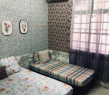 Kuala Rompin House | E&Y Inn