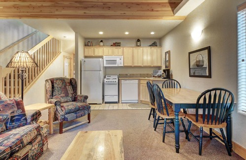 Woodland Park Hotel | Eagle Fire Lodge & Cabins