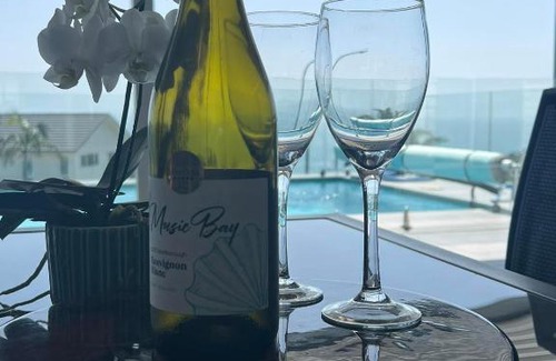 Cable Bay House | Eagle View