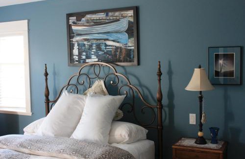 North Cowichan House | Eaglenest Manor Cowichan