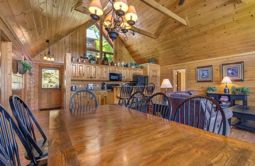Black Bear Falls Cabin | Eagles Point Lodge